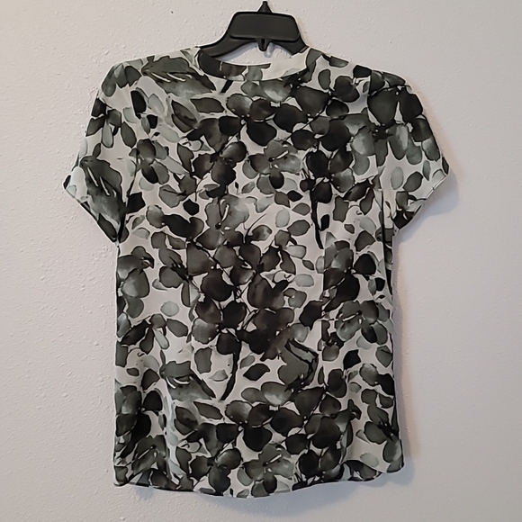 Coldwater Creek Olive Green Leaf Design Sheer Blouse ~Lined Sz Med 100% Poly - Picture 5 of 6